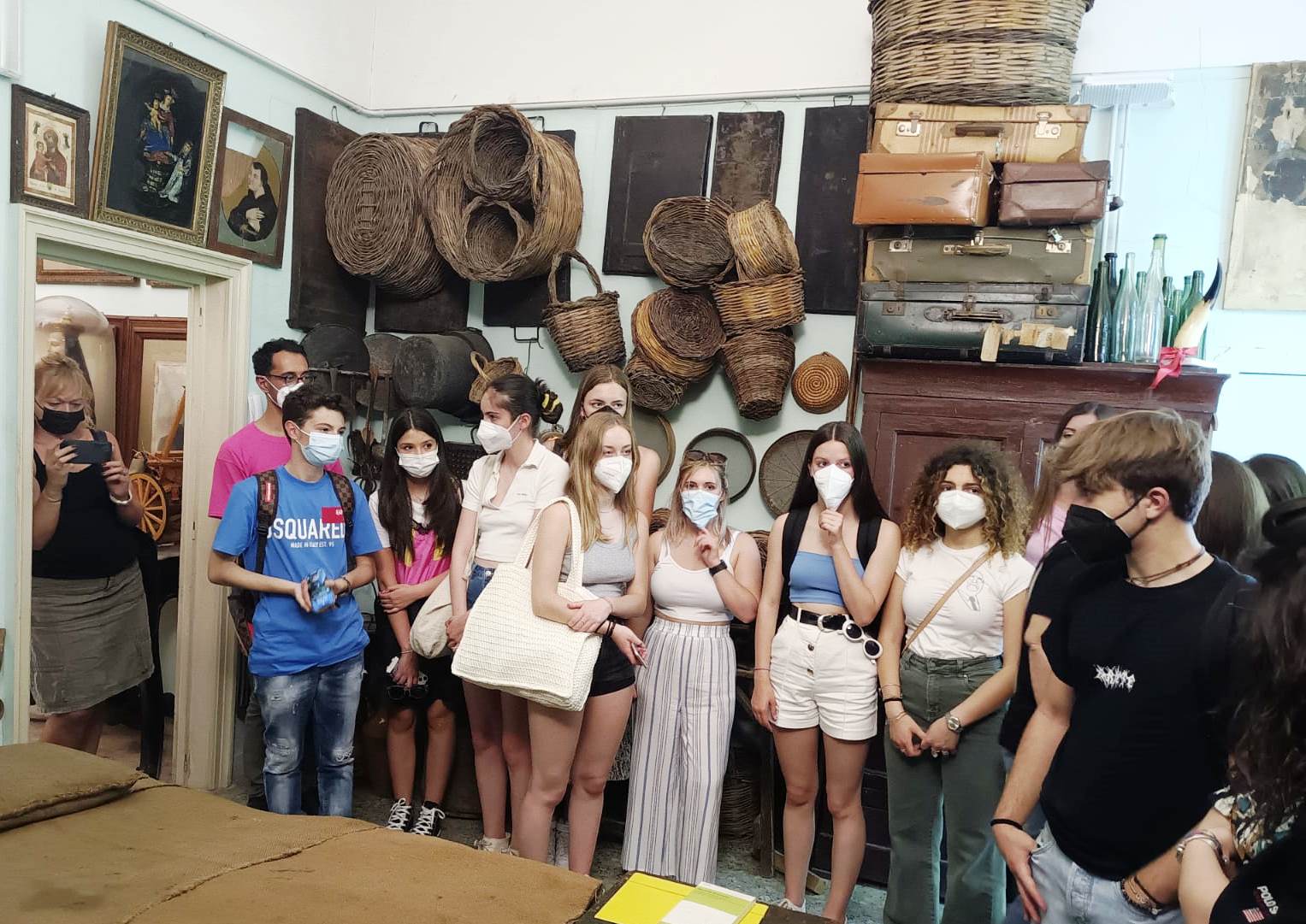 STUDENTI ERASMUS IN VISITA AL “MUSEO ETNOGRAFICO CERIGNOLANO (1979)”